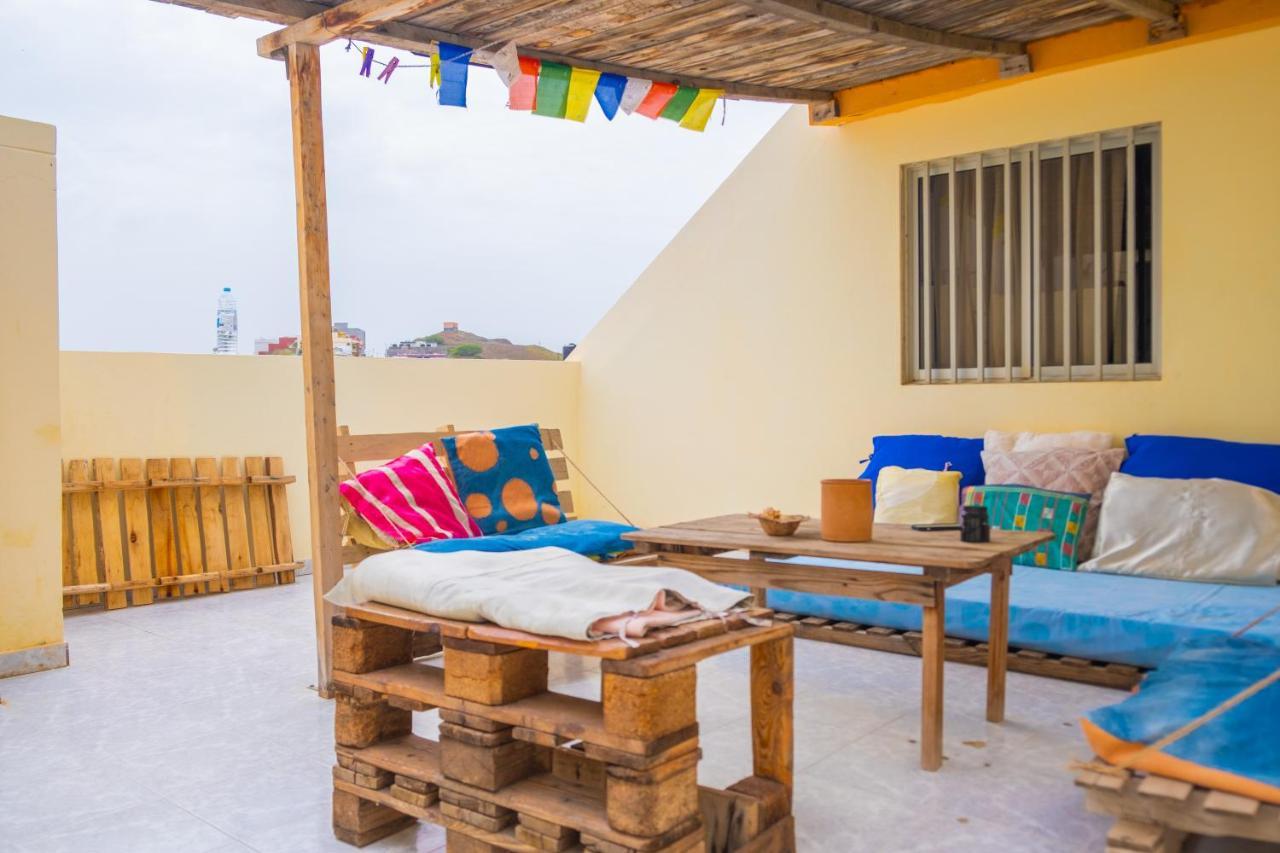 Simabo'S Backpackers' Hostel Mindelo Exteriör bild