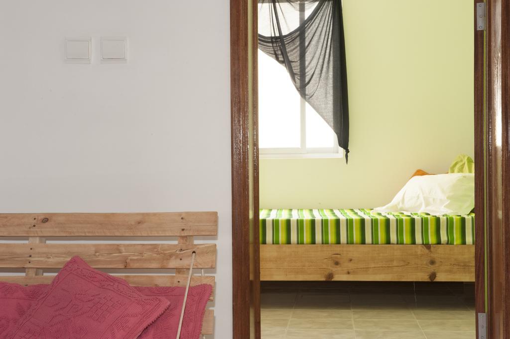 Simabo'S Backpackers' Hostel Mindelo Exteriör bild